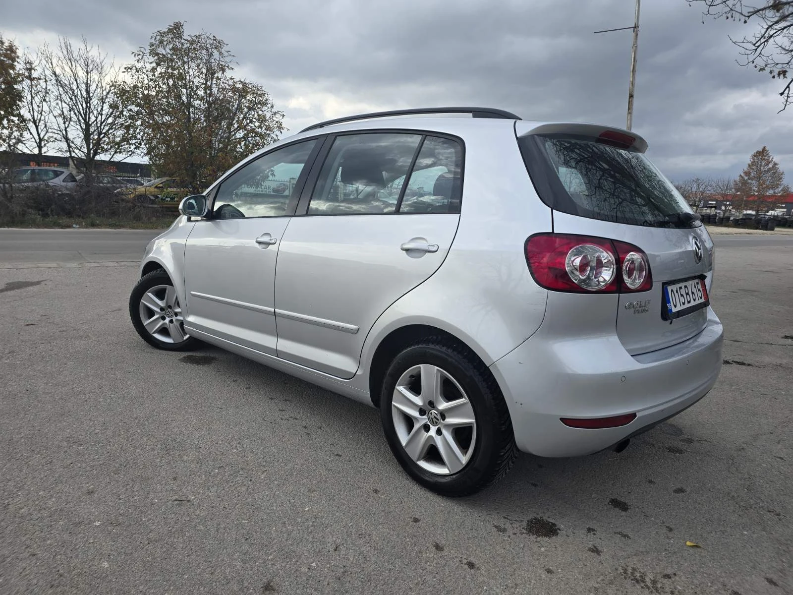 VW Golf Plus АВТОМАТ/КОЛЕДНА ПРОМОЦИЯ/КАМЕРА/NAVI - изображение 6