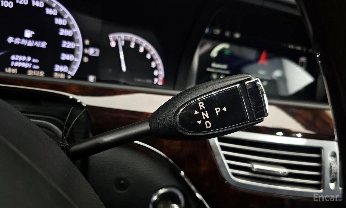 Mercedes-Benz S 500  - изображение 9