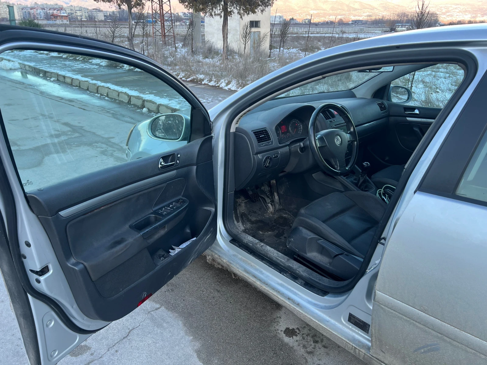 VW Golf 2.0 TDI  - изображение 5