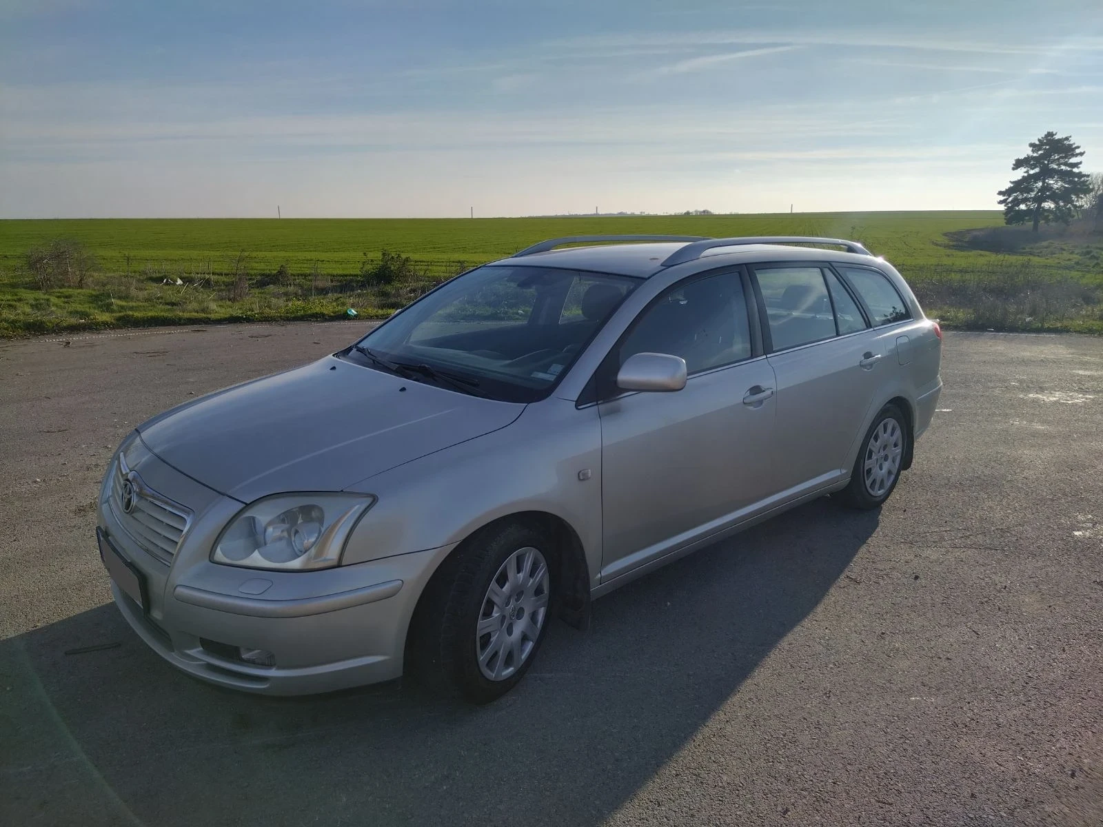 Toyota Avensis  - изображение 2