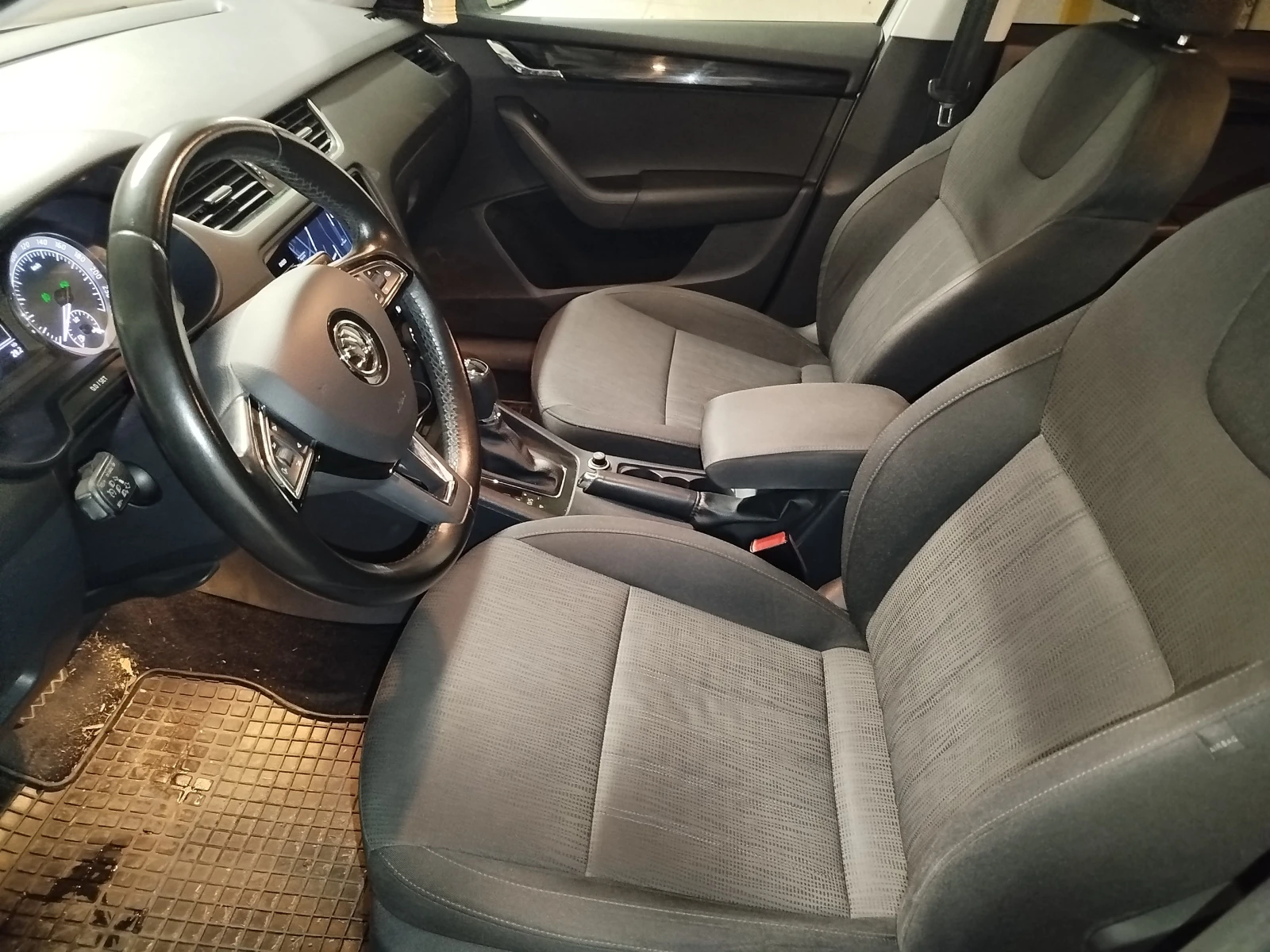 Skoda Octavia 1.6 TDI  - изображение 7