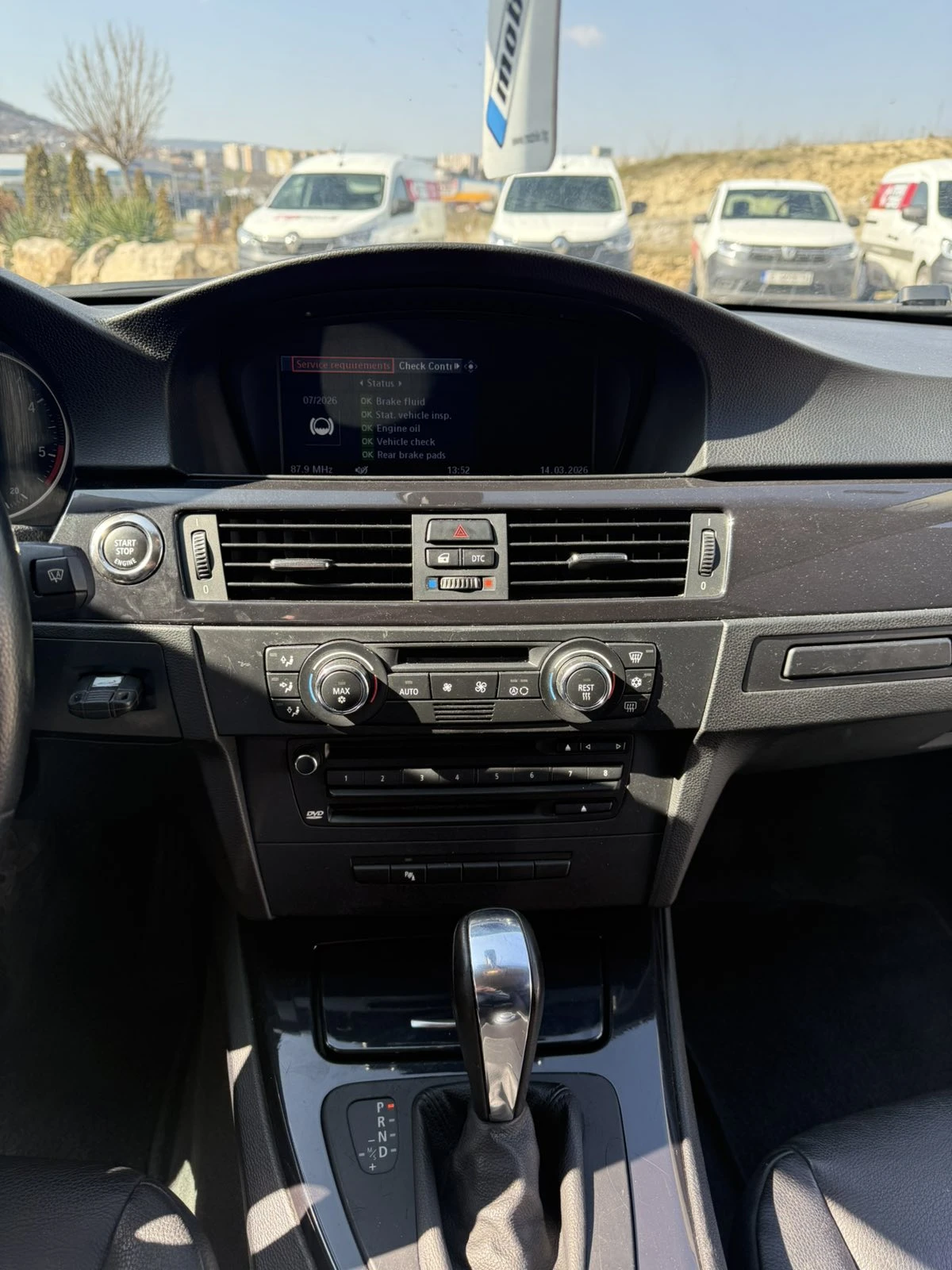 BMW 330 3.0 D Coupe, снимка 11 - Автомобили и джипове - 53849538