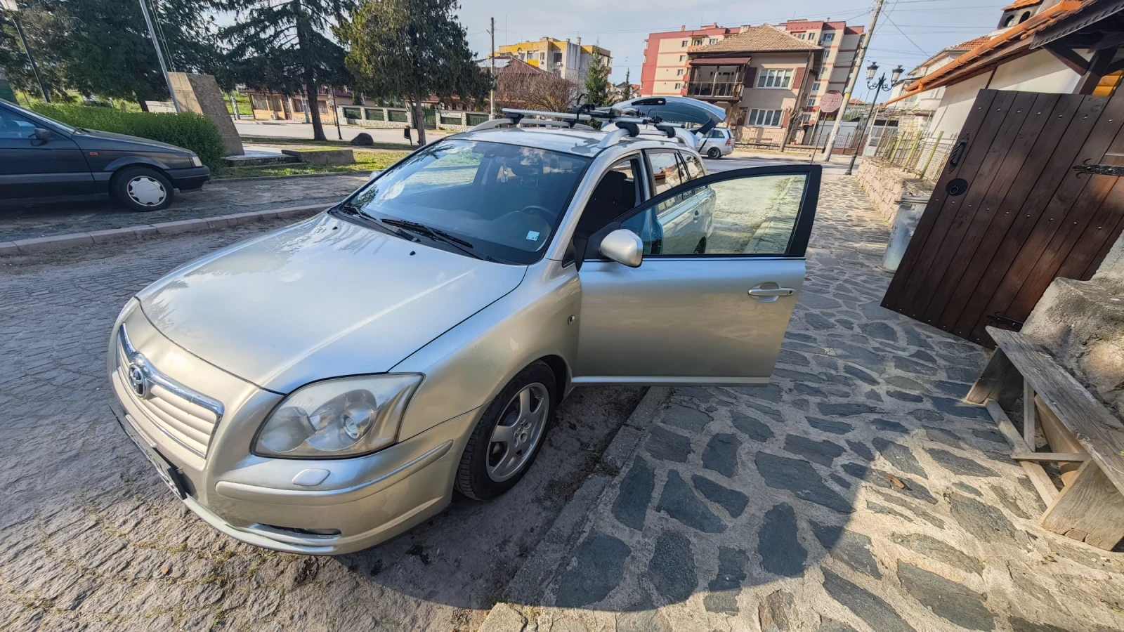 Toyota Avensis Toyota avensys 1.8 VVT-I 129 hp., снимка 4 - Автомобили и джипове - 54174011