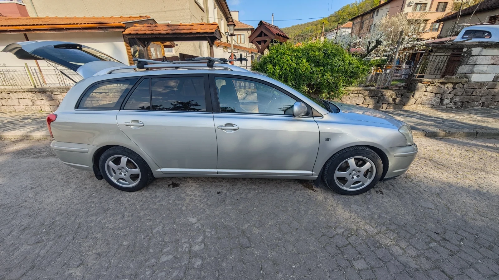 Toyota Avensis Toyota avensys 1.8 VVT-I 129 hp., снимка 2 - Автомобили и джипове - 54174011
