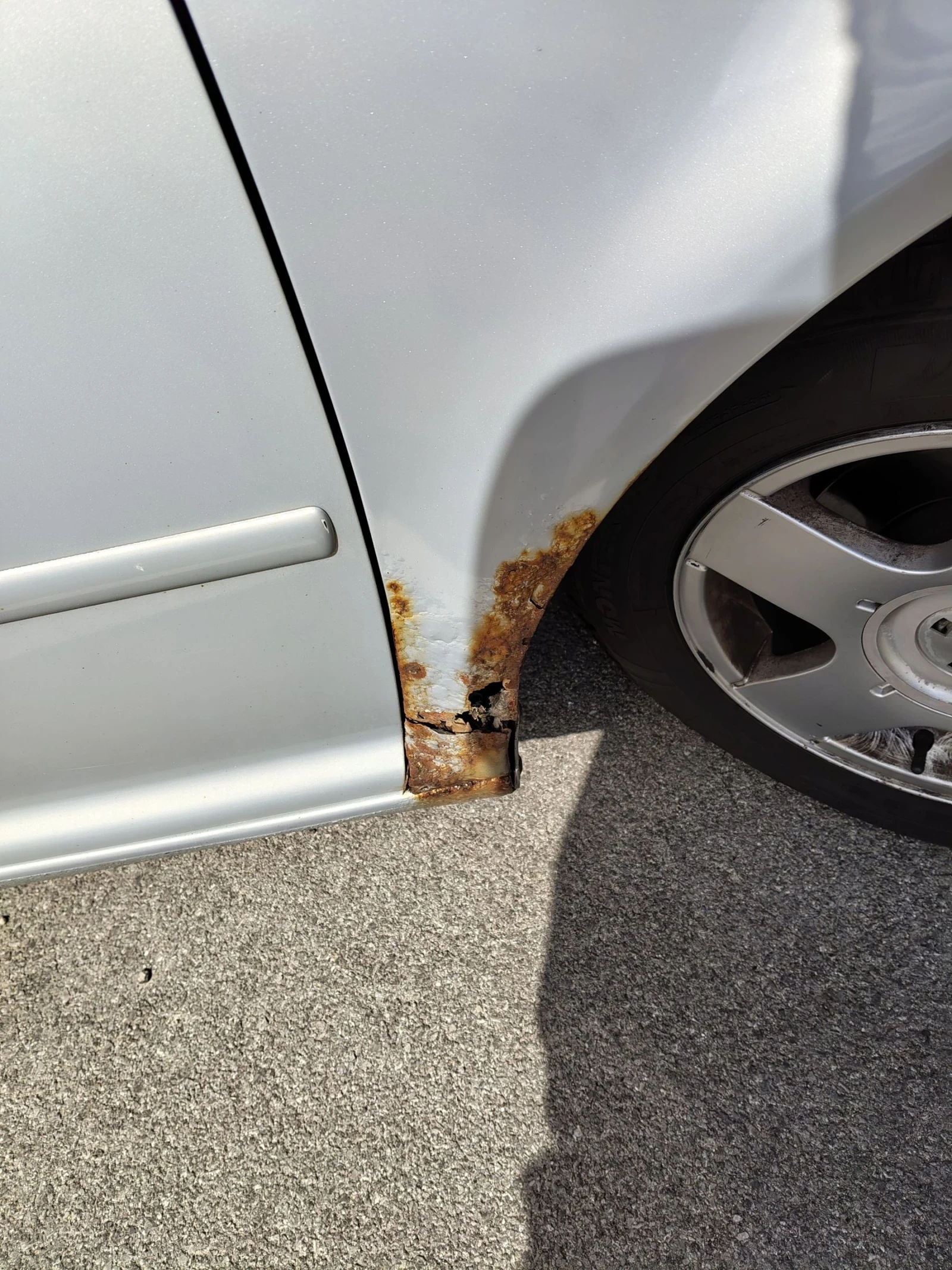 VW Golf 1.9 tdi, снимка 10 - Автомобили и джипове - 54237259