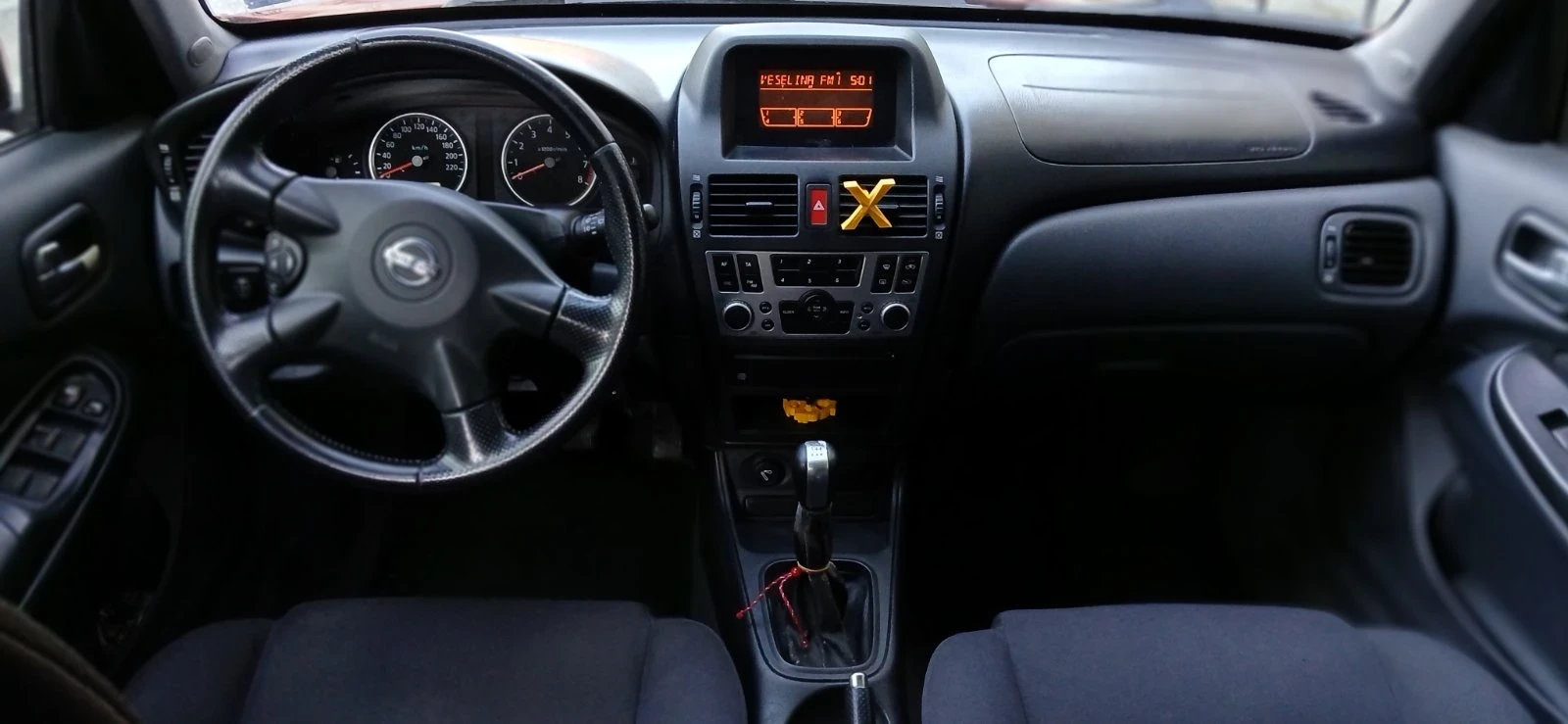 Nissan Almera 1.8 , снимка 13 - Автомобили и джипове - 54296030