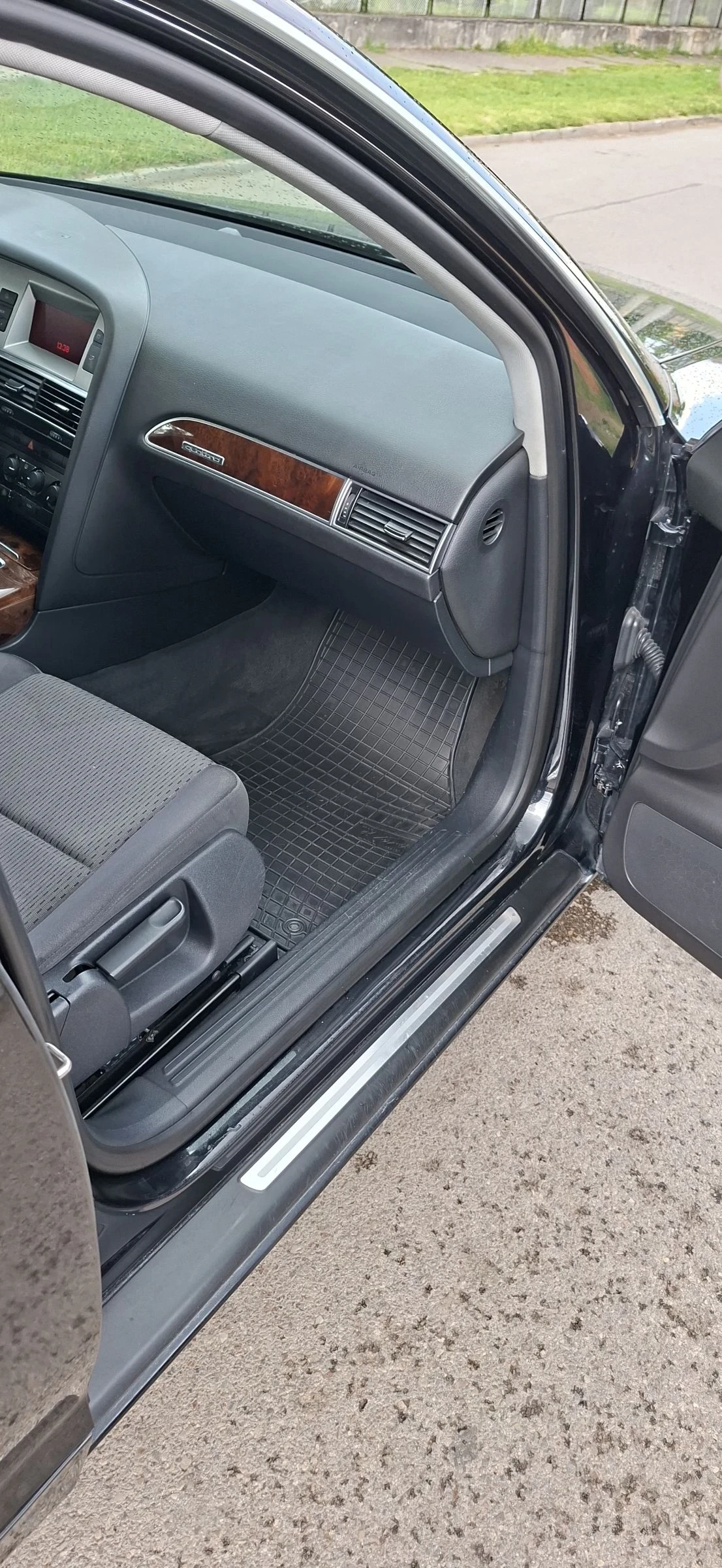 Audi A6 2.7TDI 180к.с 4?4    отличен мотор и скорости , снимка 10 - Автомобили и джипове - 54572867