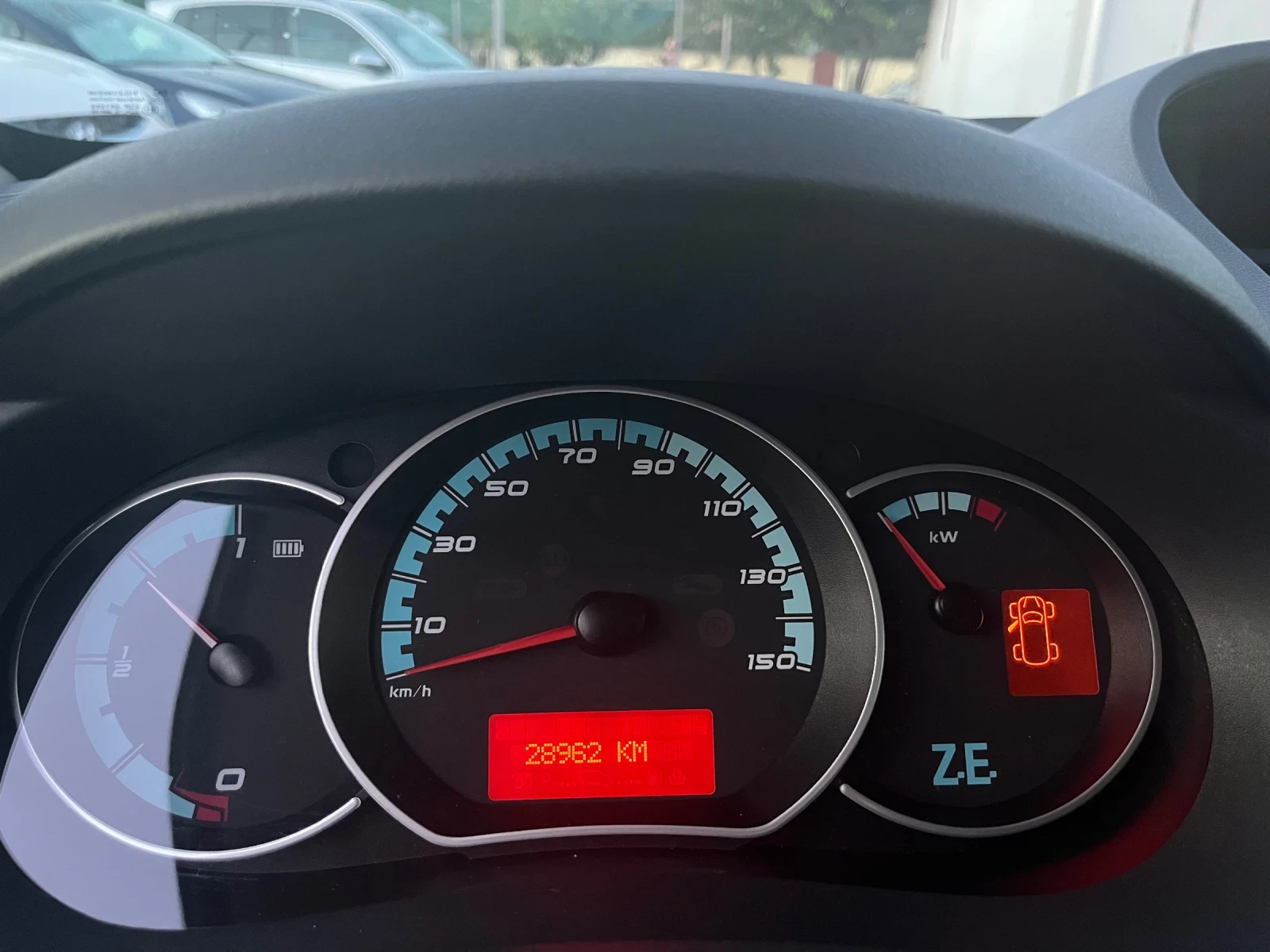 Renault Kangoo Express 33KW Electric , снимка 9 - Автомобили и джипове - 54974274