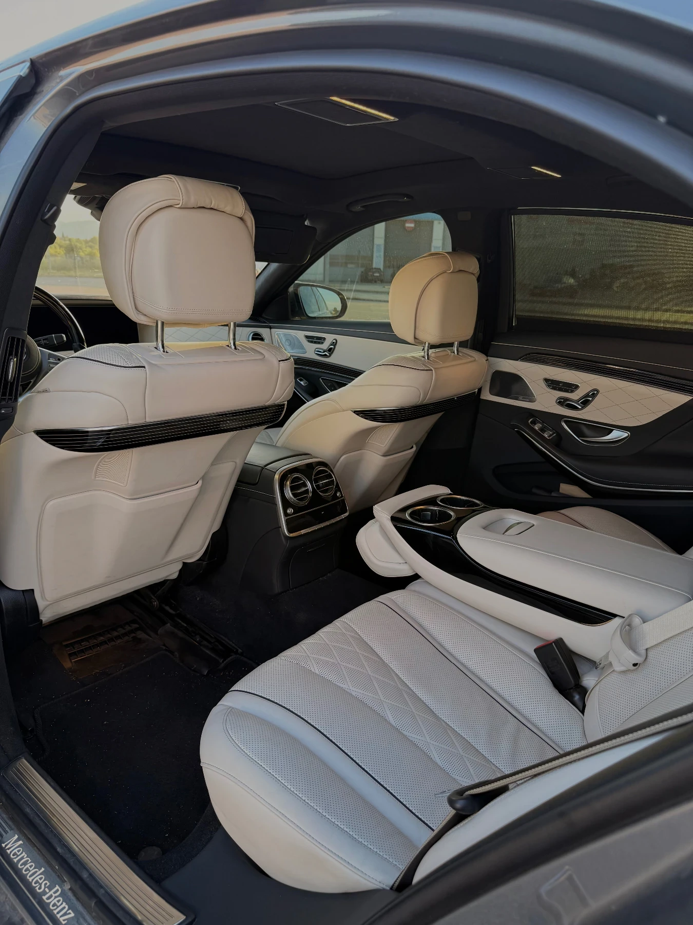 Mercedes-Benz S 560, снимка 13 - Автомобили и джипове - 55061273