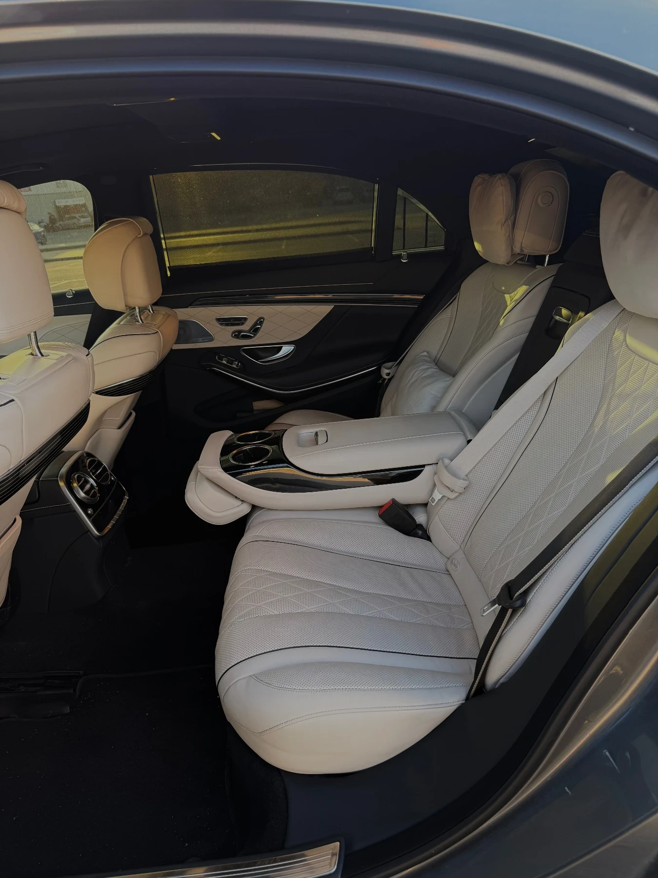 Mercedes-Benz S 560, снимка 14 - Автомобили и джипове - 55061273