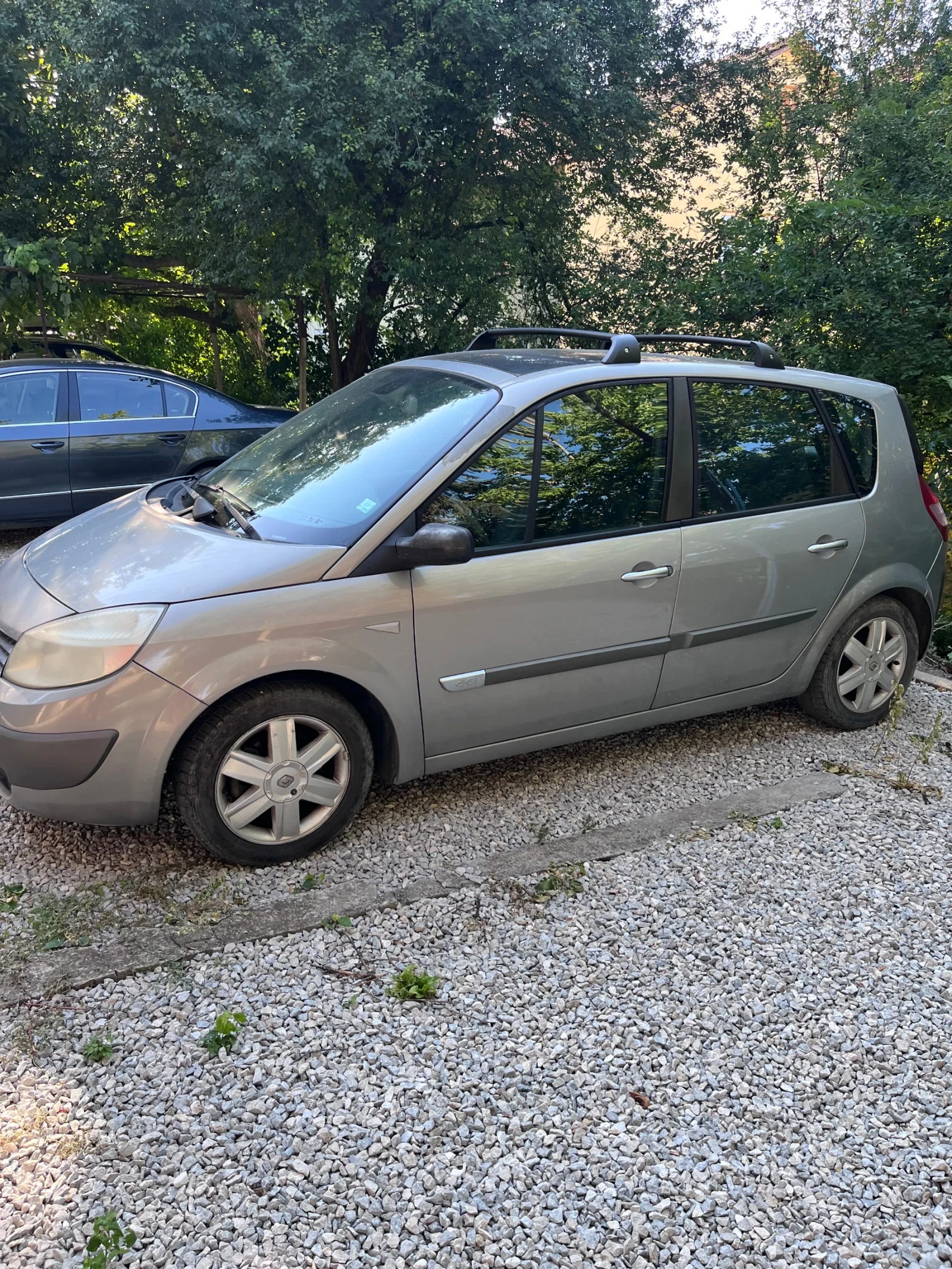 Renault Scenic DCI, снимка 3 - Автомобили и джипове - 55492205