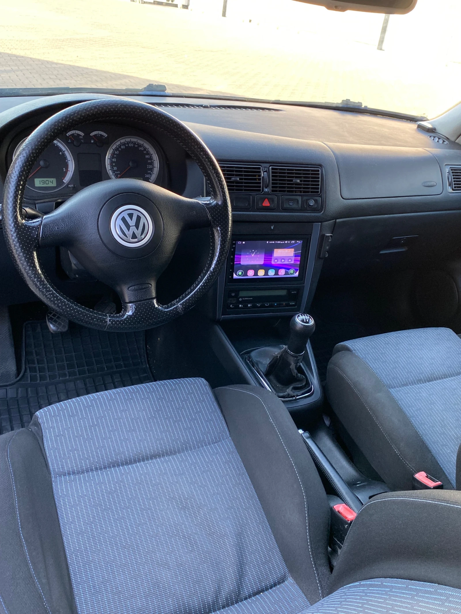 VW Golf 1.9TDI 101к.с * клима* , снимка 11 - Автомобили и джипове - 55568714