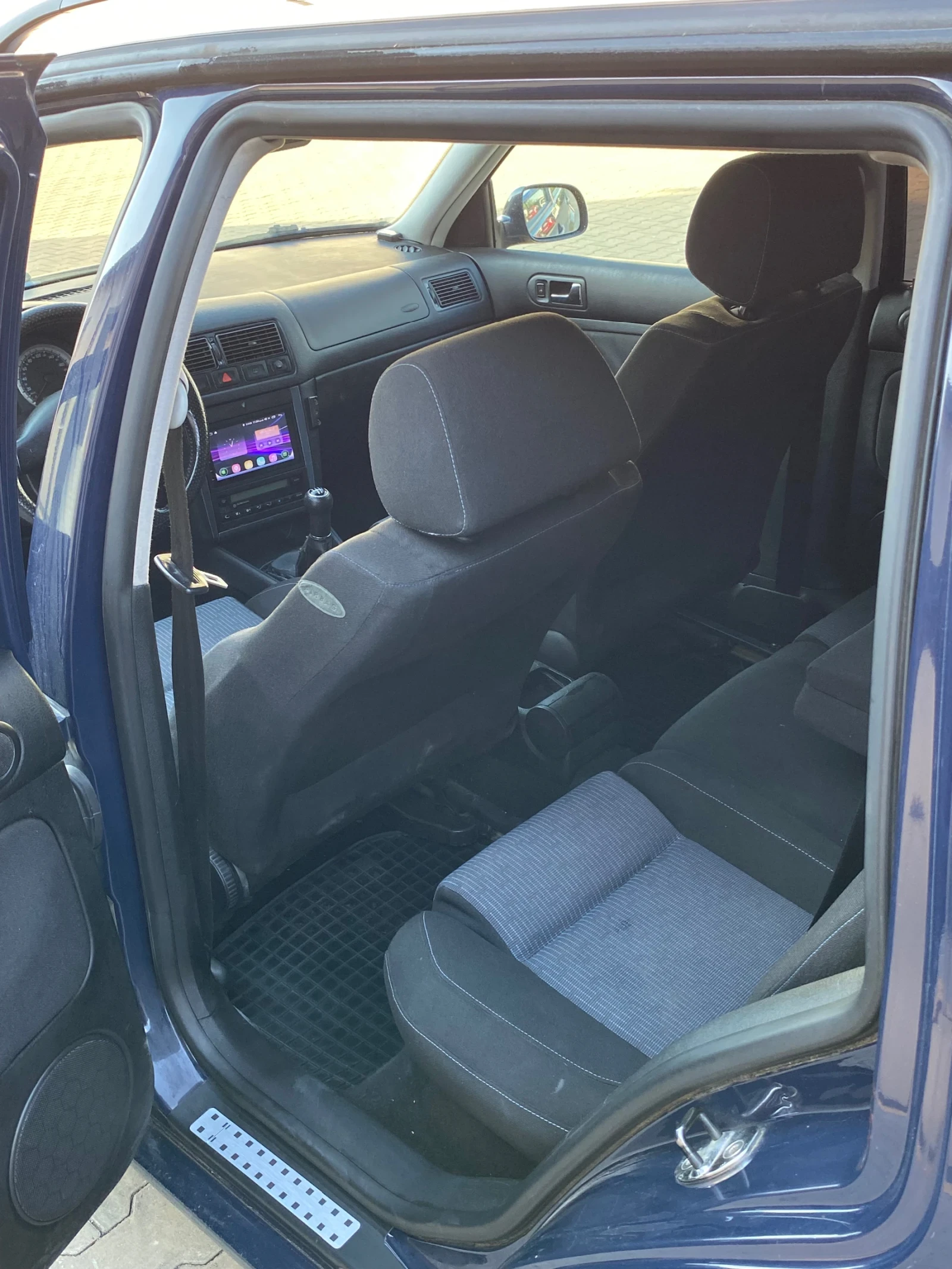 VW Golf 1.9TDI 101к.с * клима* , снимка 8 - Автомобили и джипове - 55568714