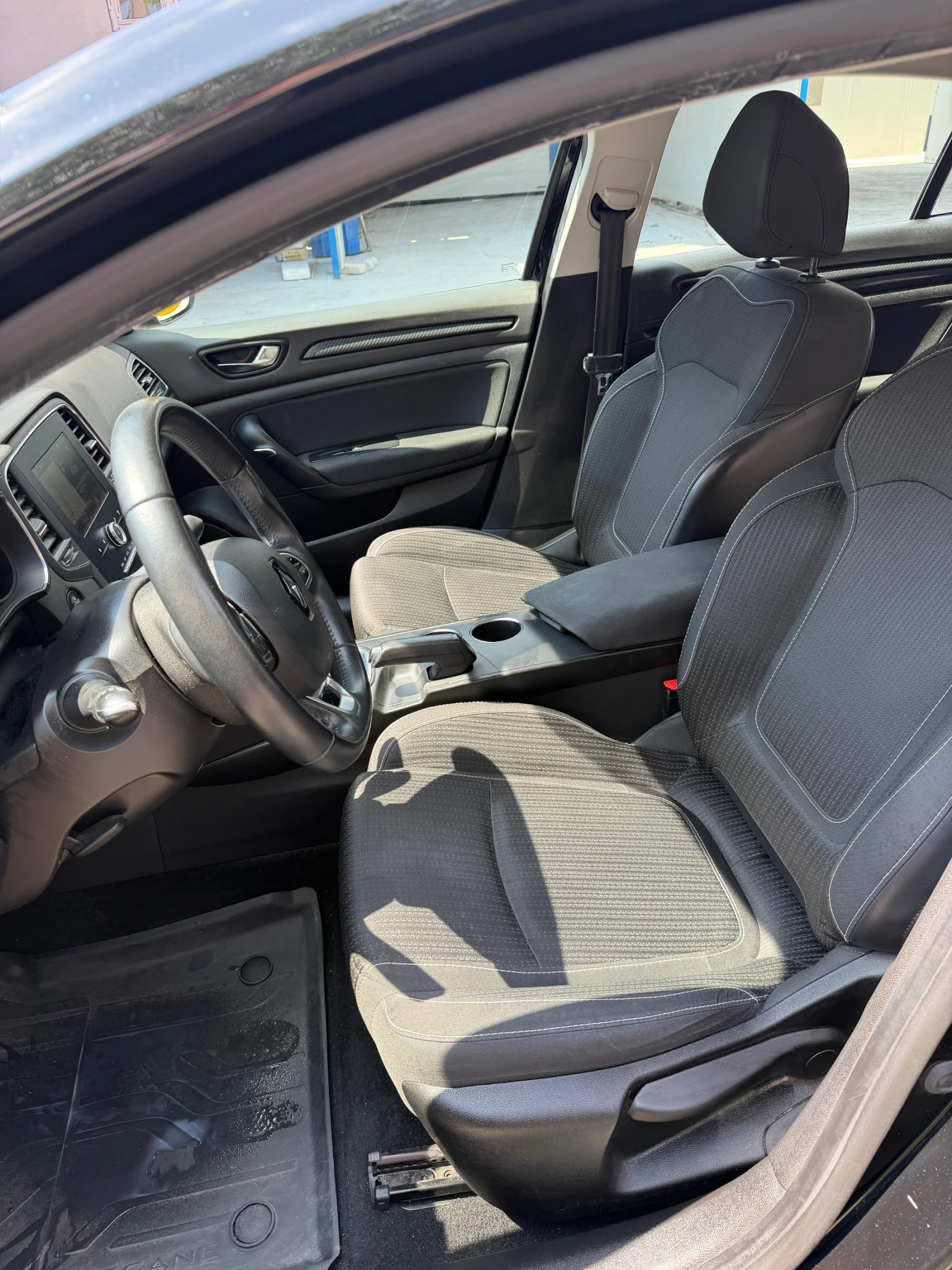 Renault Megane, снимка 8 - Автомобили и джипове - 55671313