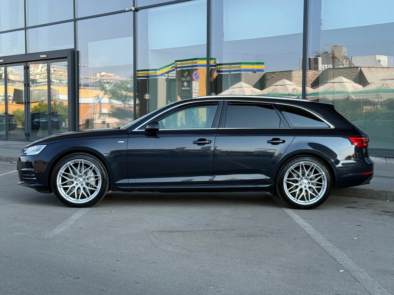 Audi A4 6 МЕСЕЦА ГАРАНЦИЯ/3.0TDI 272к.с. Quattro, снимка 2 - Автомобили и джипове - 55767967