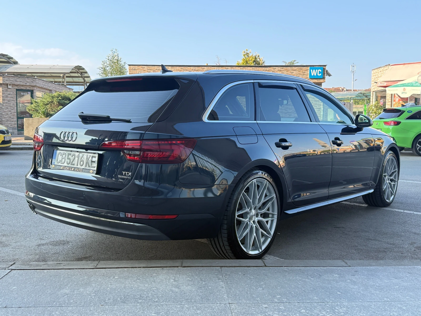 Audi A4 6 МЕСЕЦА ГАРАНЦИЯ/3.0TDI 272к.с. Quattro, снимка 5 - Автомобили и джипове - 55767967