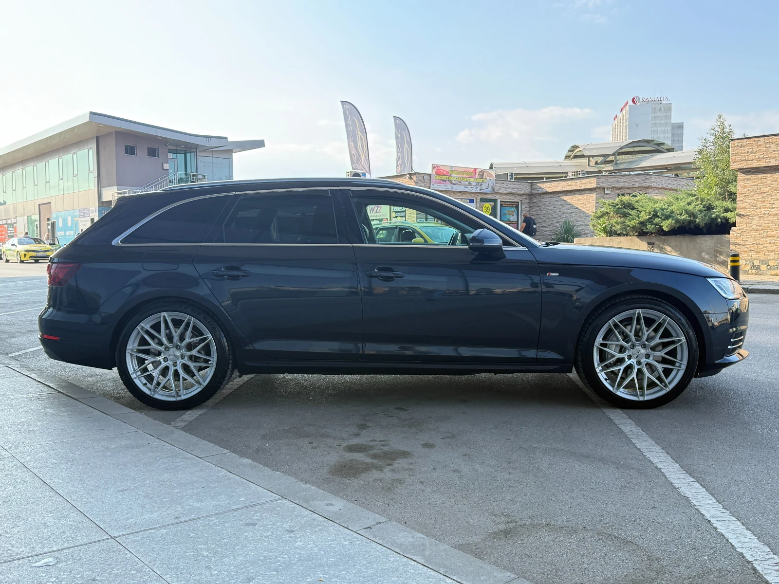 Audi A4 6 МЕСЕЦА ГАРАНЦИЯ/3.0TDI 272к.с. Quattro, снимка 6 - Автомобили и джипове - 55767967