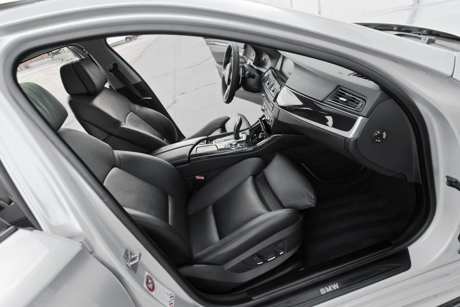 BMW 530 M-performance , снимка 9 - Автомобили и джипове - 56096730