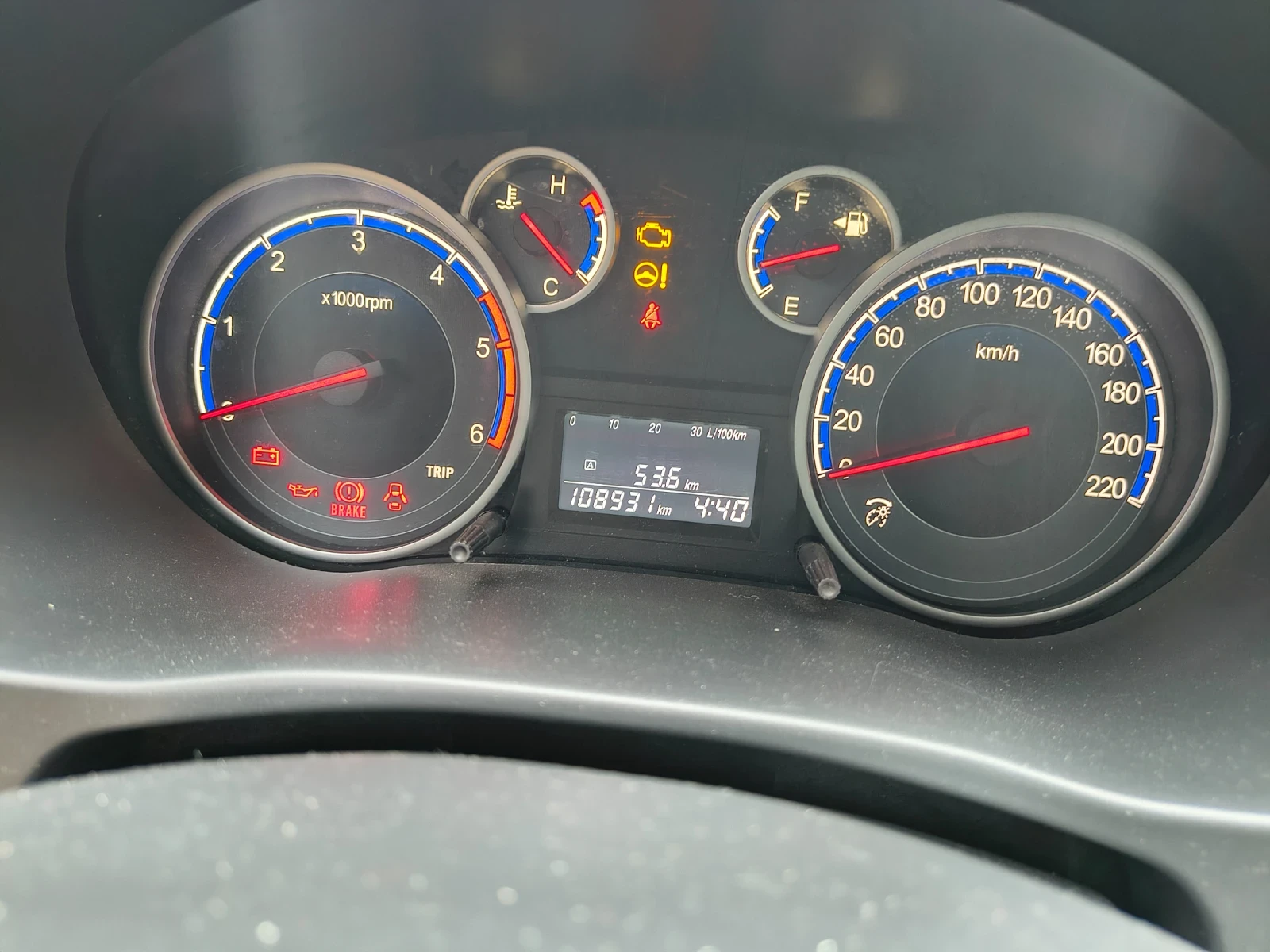 Suzuki SX4, снимка 7 - Автомобили и джипове - 56235168