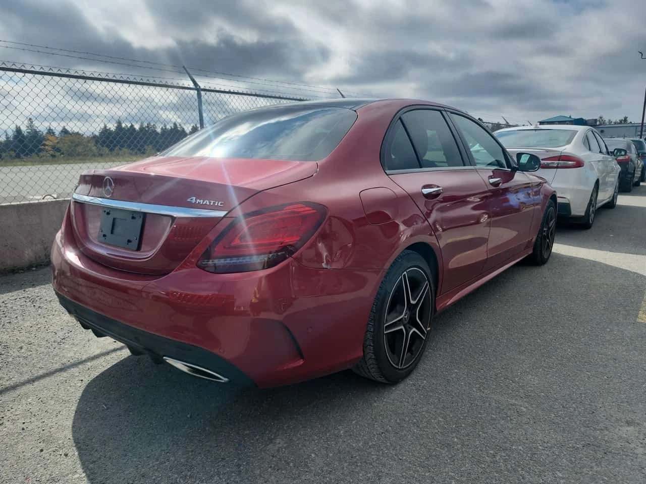 Mercedes-Benz C 300 * 4MATIC * ACTIVE PARK ASSIST * BLIND SPOT * , снимка 3 - Автомобили и джипове - 56329425