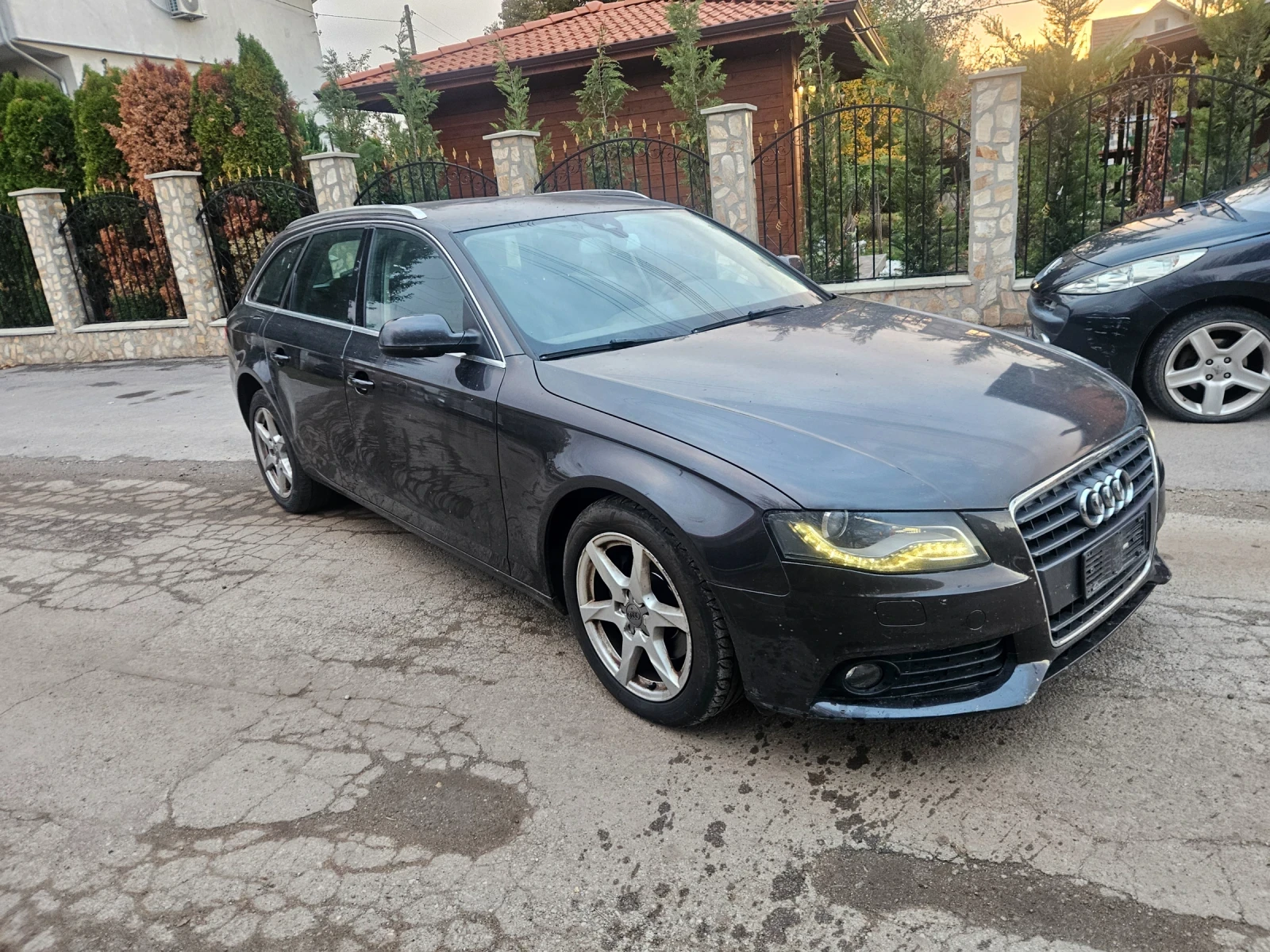 Audi A4 2.0dizel 143ks 2009god-На части!!!, снимка 4 - Автомобили и джипове - 56733003