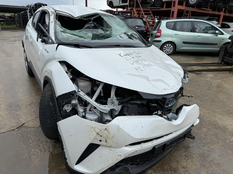 Toyota C-HR 1.8, снимка 2 - Автомобили и джипове - 45759883