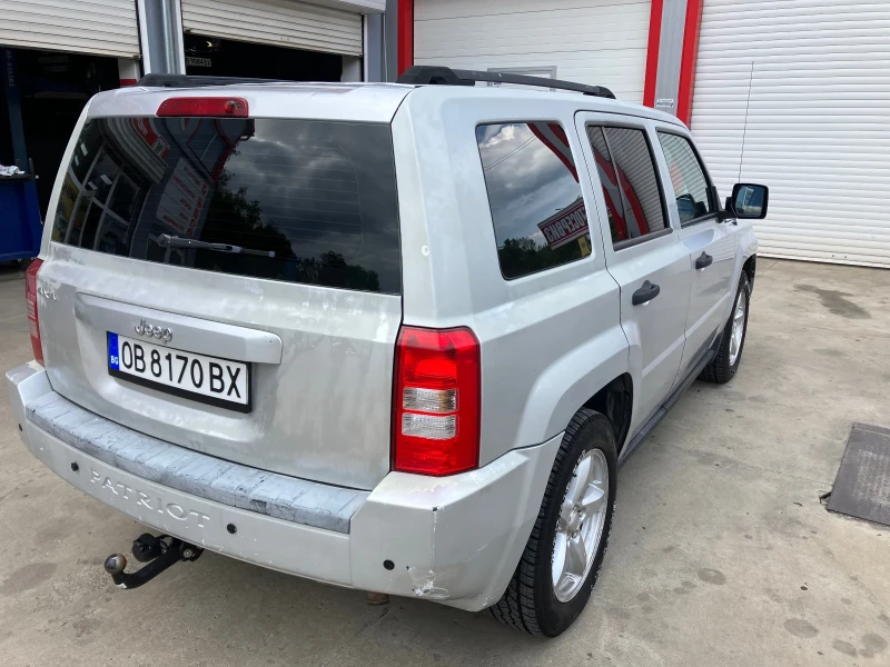 Jeep Patriot 2.4 газ бензин автомат, снимка 4 - Автомобили и джипове - 47298618