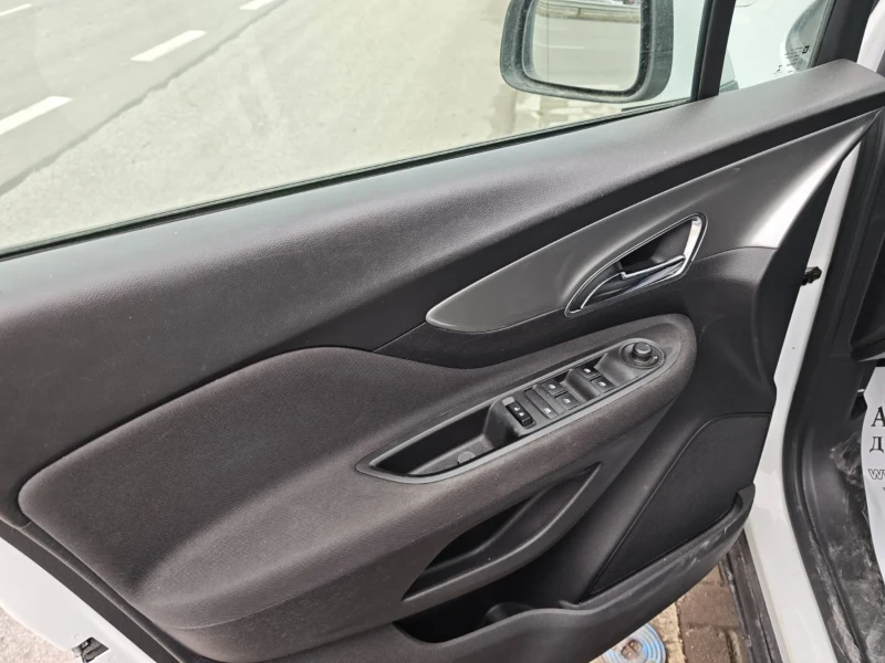 Opel Mokka 1.4АГУ 6speed , снимка 8 - Автомобили и джипове - 51988392