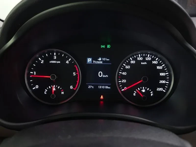 Kia Stonic DIESEL 1.6 PRESTIGE, снимка 15 - Автомобили и джипове - 55359165