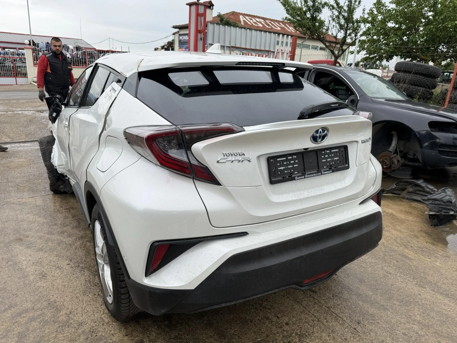 Toyota C-HR 1.8 - изображение 5