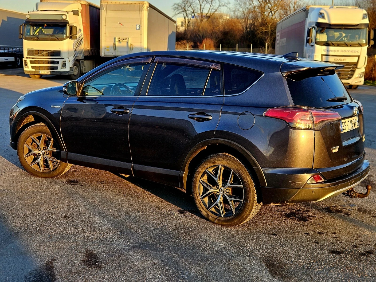 Toyota Rav4 2.5 Hybrid /// АВТОМАТИК ///4x4///165k КМ/// - изображение 8