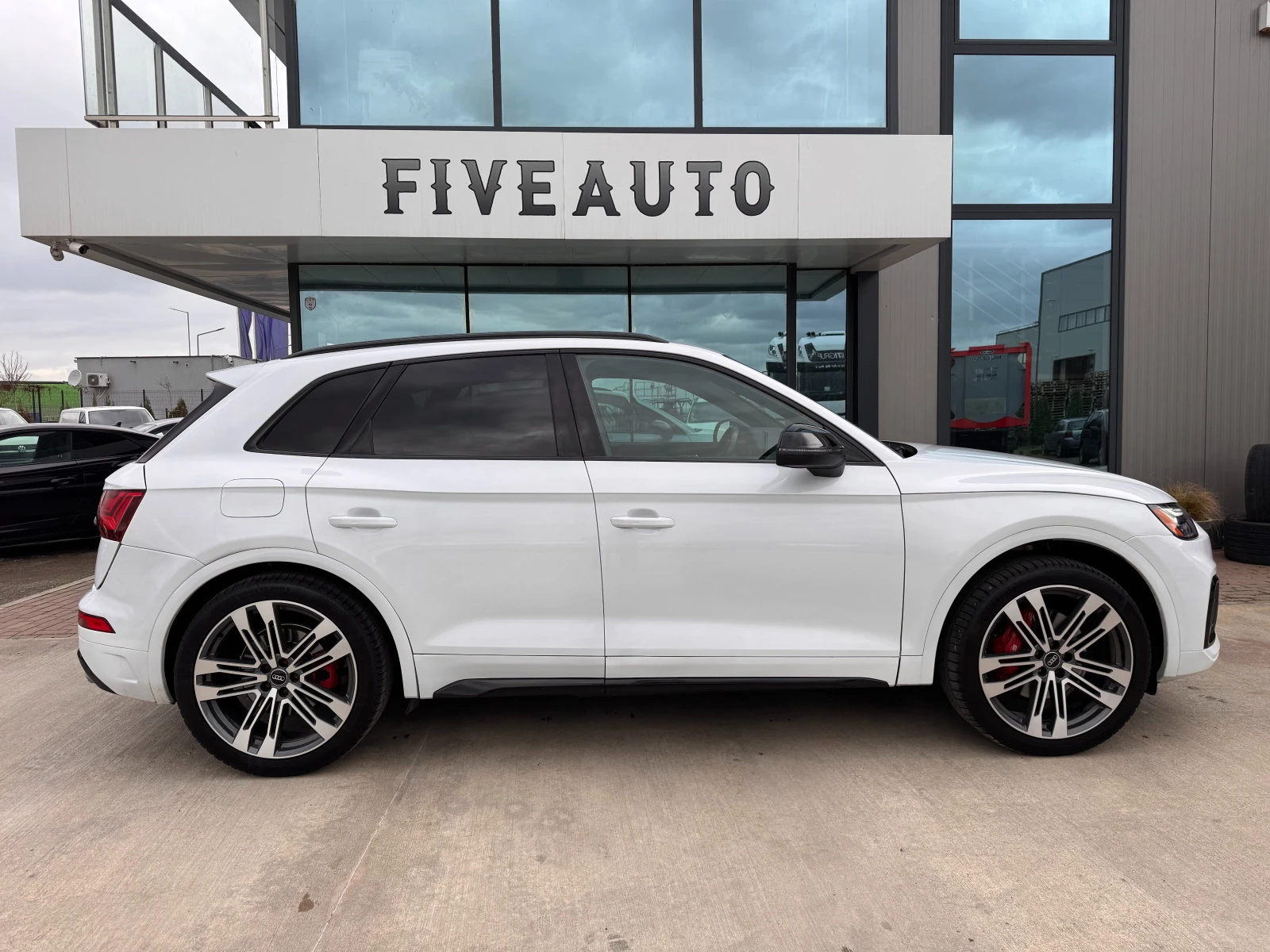 Audi SQ5 / AMBIENT / PANO / 56000КМ / , снимка 8 - Автомобили и джипове - 53799302