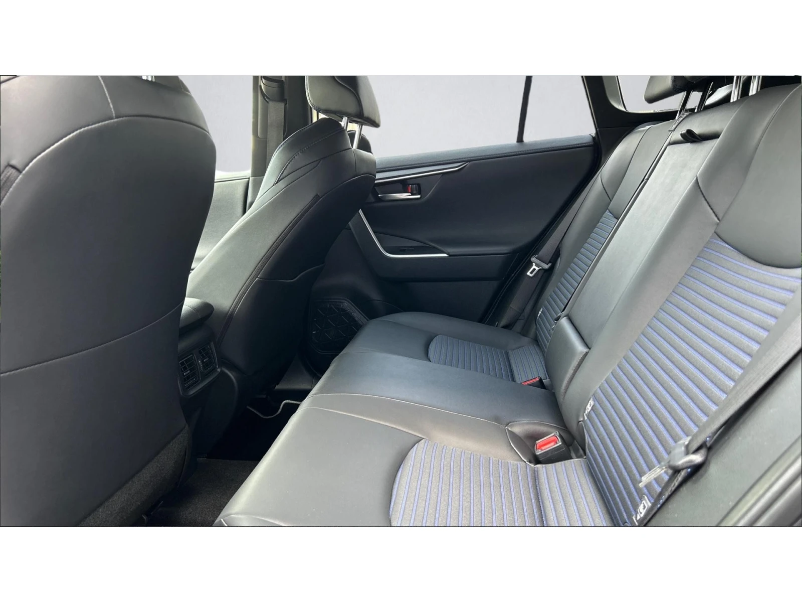 Toyota Rav4 Месечна вноска от 450  , снимка 11 - Автомобили и джипове - 54243408