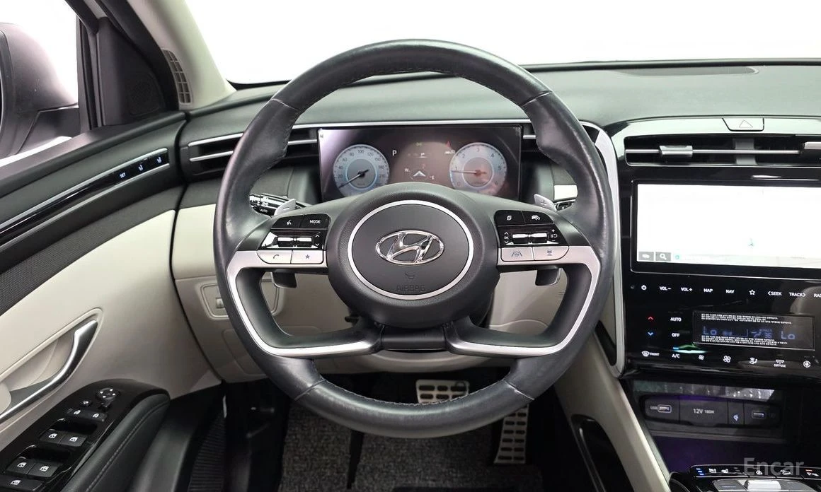 Hyundai Tucson, снимка 12 - Автомобили и джипове - 54595647