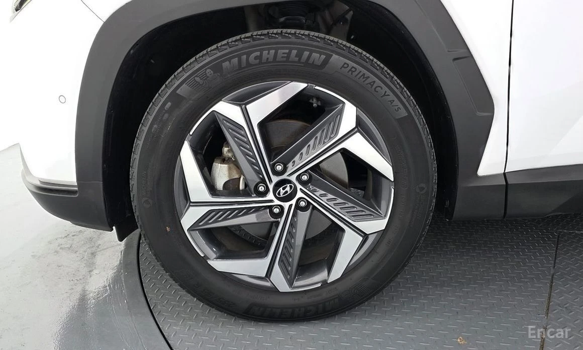 Hyundai Tucson, снимка 5 - Автомобили и джипове - 54595647