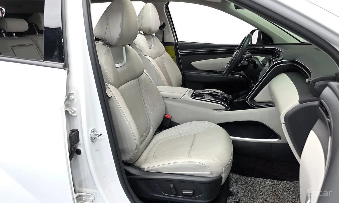 Hyundai Tucson, снимка 10 - Автомобили и джипове - 54595647