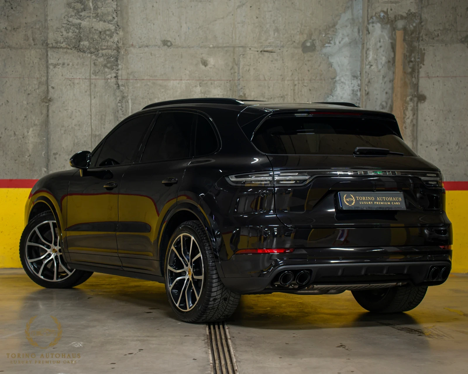 Porsche Cayenne TURBO* Sport Chrono* BURMESTER* PANO* FULLMAXX* , снимка 3 - Автомобили и джипове - 55672061