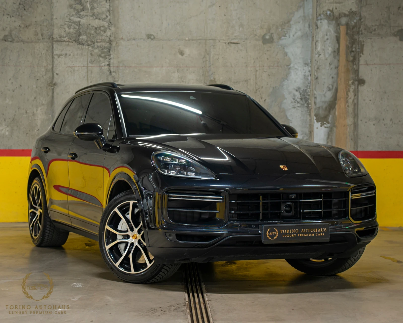 Porsche Cayenne TURBO* Sport Chrono* BURMESTER* PANO* FULLMAXX* , снимка 7 - Автомобили и джипове - 55672061
