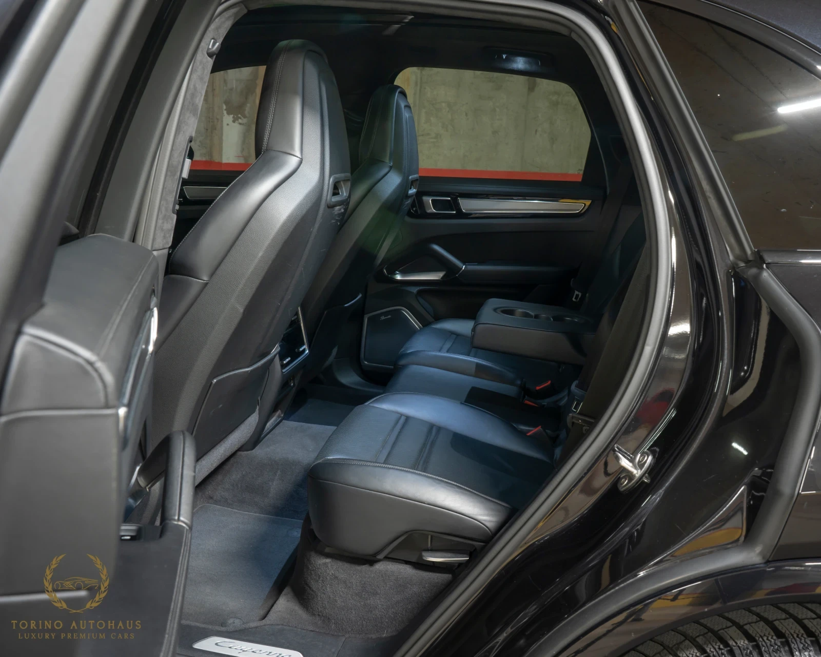Porsche Cayenne TURBO* Sport Chrono* BURMESTER* PANO* FULLMAXX* , снимка 11 - Автомобили и джипове - 55672061