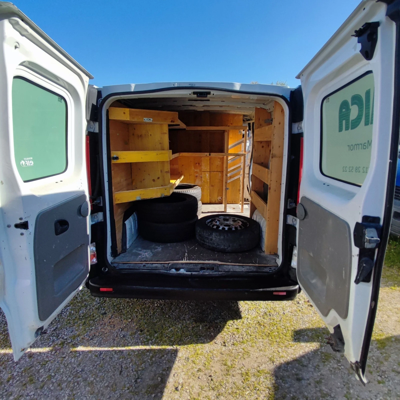 Renault Trafic 2.0 DCI* KLIMATIK* 115* , снимка 15 - Бусове и автобуси - 54335583