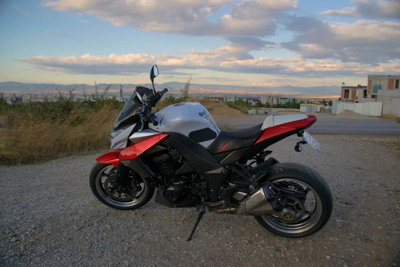 Kawasaki Z, снимка 9 - Мотоциклети и мототехника - 56072171