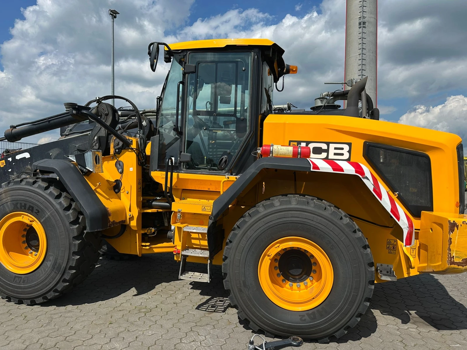 Челен товарач JCB 457 НОВА КОФА НОВИ ГУМИ ЛИЗИНГ - изображение 2