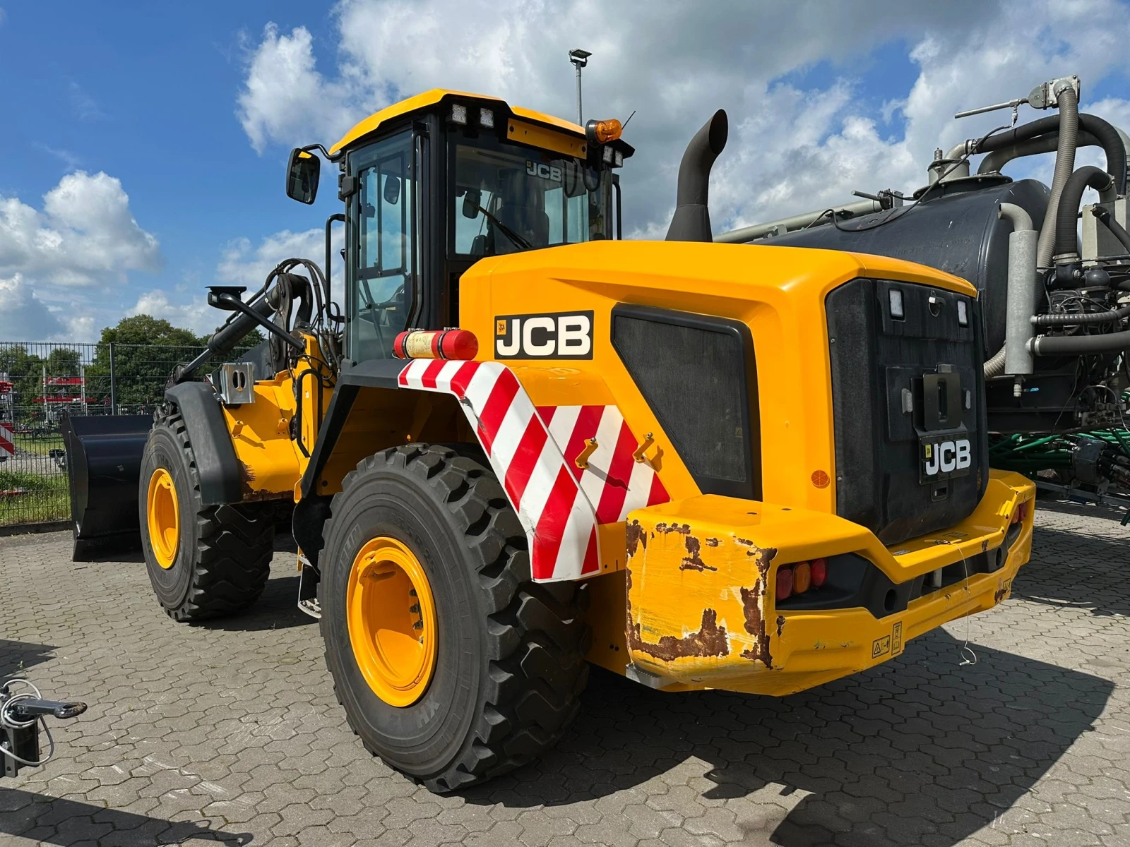 Челен товарач JCB 457 НОВА КОФА НОВИ ГУМИ ЛИЗИНГ - изображение 4