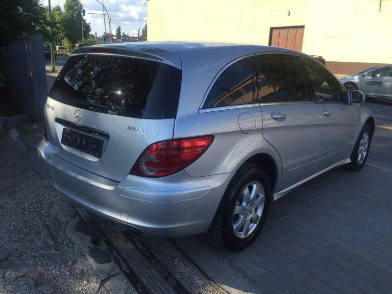 Интериор и аксесоари за Mercedes-Benz R 320, снимка 2 - Части - 49502625