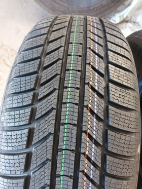 Гуми Зимни 255/55R19, снимка 5 - Гуми и джанти - 45863996