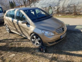 Mercedes-Benz B 180, снимка 2
