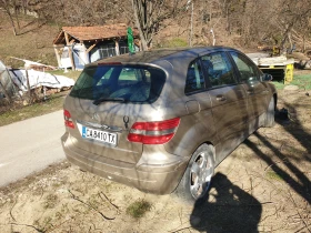Mercedes-Benz B 180, снимка 3