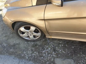 Mercedes-Benz B 180, снимка 6