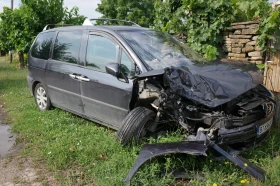 Peugeot 807 2.0 и 2.2 HDi, снимка 1