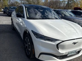 Ford Mustang Mach-E PREMIUM CARFAX АВТО КРЕДИТИРАНЕ 
